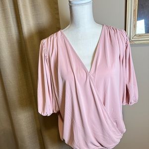 Women’s top Worthington brand size xl light pinkNWOT